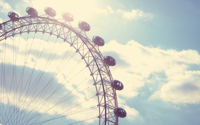 Ferris wheel sky clouds sunbeam free wallpaper for desktop - medium preview image