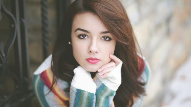 Woman scarf hand chin portrait free wallpaper for desktop - medium preview image