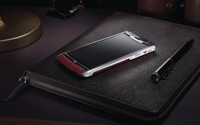 Cellphone blackcase table pen lamp free wallpaper for desktop - medium preview image