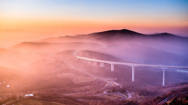 Highway valley bridge sunset fog free wallpaper for desktop - medium preview image