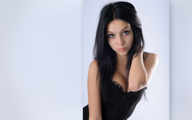 Gothic woman black hair portrait free wallpaper for desktop - medium preview image