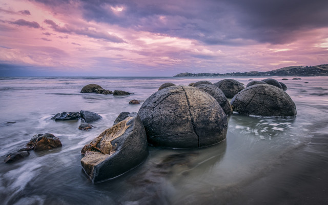Rocks beach cloudy sky pink free wallpaper for desktop - medium preview image