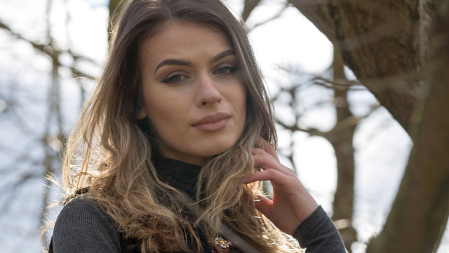 Woman longhair tree phone serious free wallpaper for desktop - medium preview image