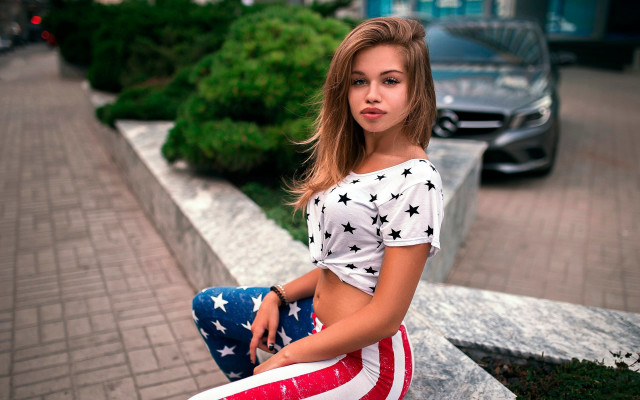 Woman american flag skirt city free wallpaper for desktop - medium preview image