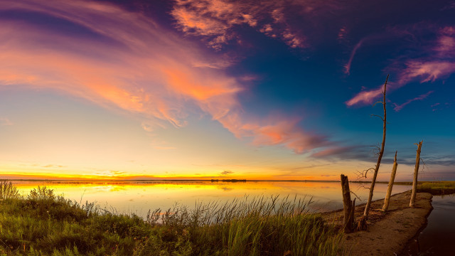 Sunset lake fence trees clouds free wallpaper for desktop - medium preview image