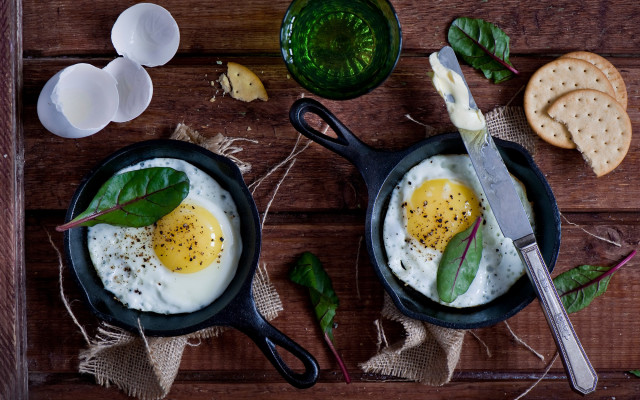 Eggs skillet knife crackers wine free wallpaper for desktop - medium preview image