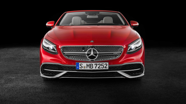 Red mercedes benz photorealism finely free wallpaper for desktop - medium preview image