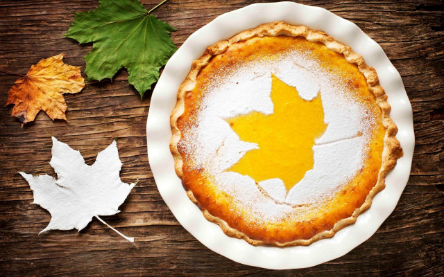 Pie leaf autumn food photography free wallpaper for desktop - medium preview image