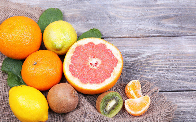 Fruit table cloth oranges kiwis free wallpaper for desktop - medium preview image