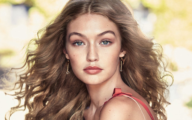 Woman longhair blueeyes reddress portrait free wallpaper for desktop - medium preview image