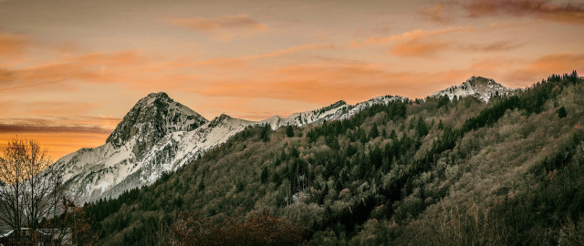 Mountain forest sunset horizon lake free wallpaper for desktop - medium preview image