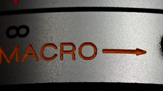 Keyboard button arrow macro kinetic free wallpaper for desktop - medium preview image