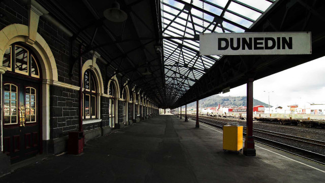 Train station sign dunedin train free wallpaper for desktop - medium preview image