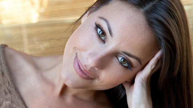 Hyperrealistic woman longhair blueeyes olive free wallpaper for desktop - medium preview image