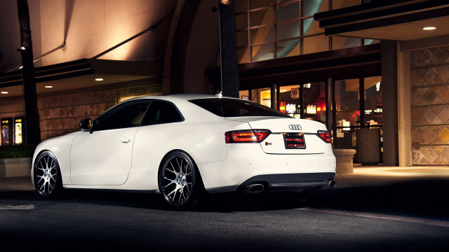 White car night building rim free wallpaper for desktop - medium preview image