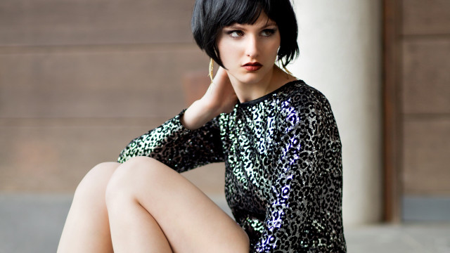 Woman leopard dress black hair free wallpaper for desktop - medium preview image