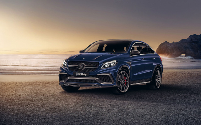 Blue mercedes beach desert sunset free wallpaper for desktop - medium preview image