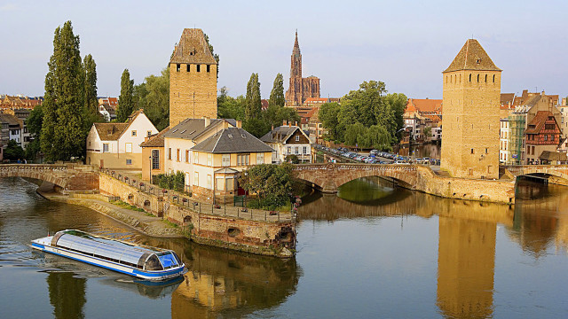 Heidelberg bridge cityscape tokyo mountain free wallpaper for desktop - medium preview image