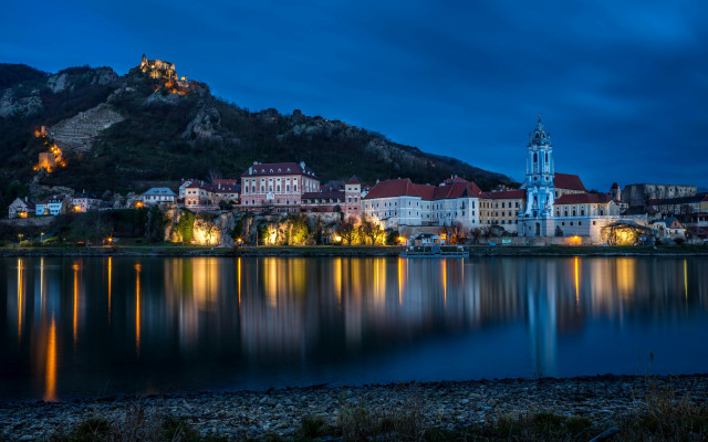 Heidelberg city lake night reflection free wallpaper for desktop - medium preview image