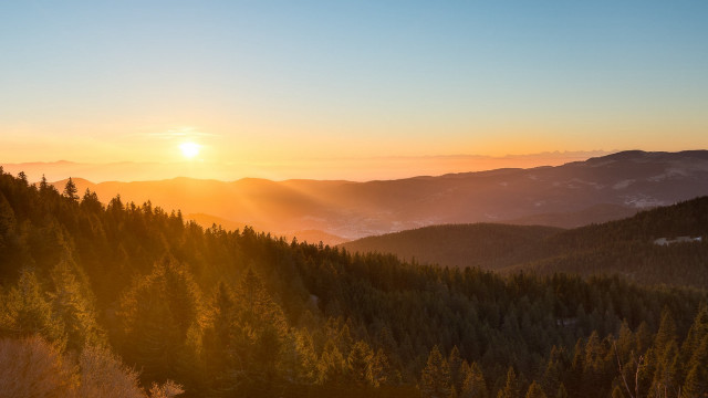 Sunset mountain trees horizon clouds free wallpaper for desktop - medium preview image