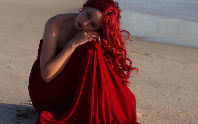 Red hair beach woman sitting free wallpaper for desktop - medium preview image