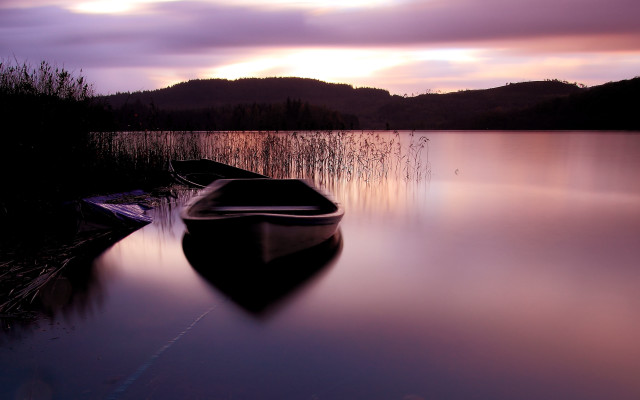 Boat water sunset mountain purple free wallpaper for desktop - medium preview image