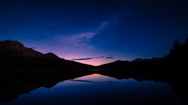 Mountain reflection night starry sky free wallpaper for desktop - medium preview image