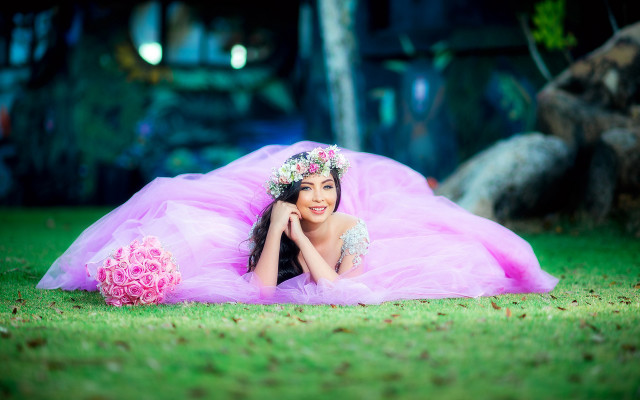 Woman pink dress flower veil free wallpaper for desktop - medium preview image