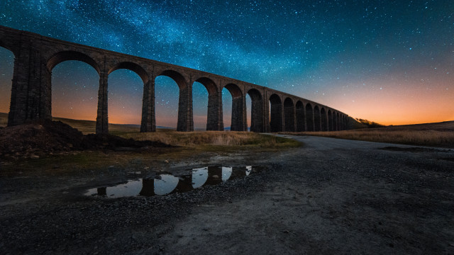 Train bridge reflection star night free wallpaper for desktop - medium preview image