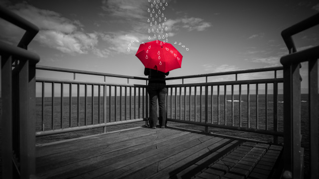 Person umbrella deck water urban free wallpaper for desktop - medium preview image
