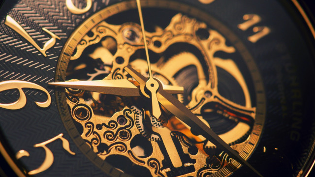 Clock gold hands gears steampunk free wallpaper for desktop - medium preview image