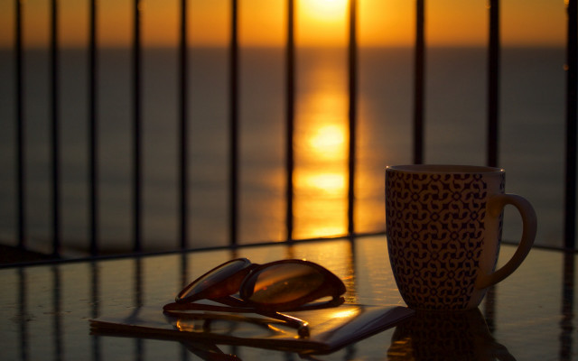 Coffee sunglasses table sunset stilllife free wallpaper for desktop - medium preview image