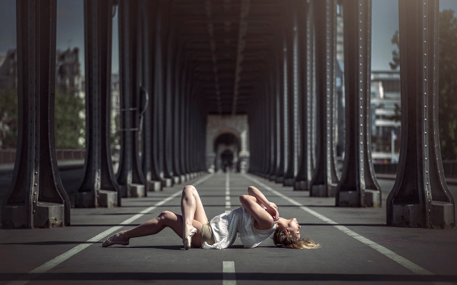 Woman bridge arabesque cinematic photorealistic free wallpaper for desktop - medium preview image