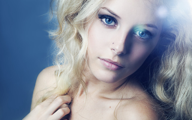 Woman blueeyes whitetop wind blown free wallpaper for desktop - medium preview image