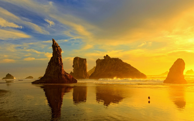 Sunset beach rocks bird clouds free wallpaper for desktop - medium preview image