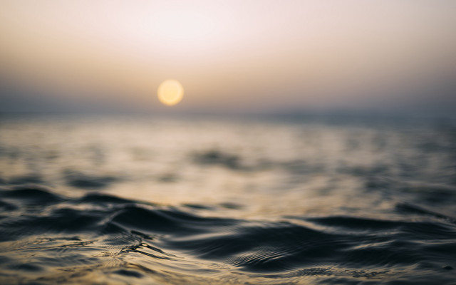 Sunset ocean waves horizon moon free wallpaper for desktop - medium preview image