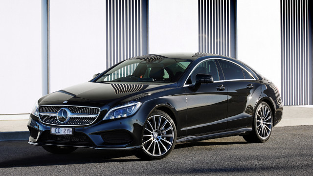 Black mercedes benz detailed photorealism free wallpaper for desktop - medium preview image