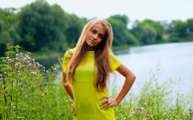 Woman yellow dress flower field #2 free wallpaper for desktop - medium preview image