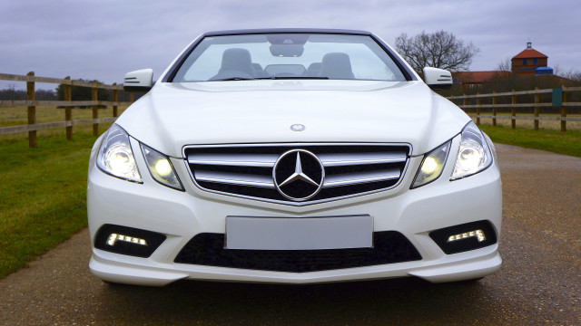 White mercedes benz digital rendering free wallpaper for desktop - medium preview image