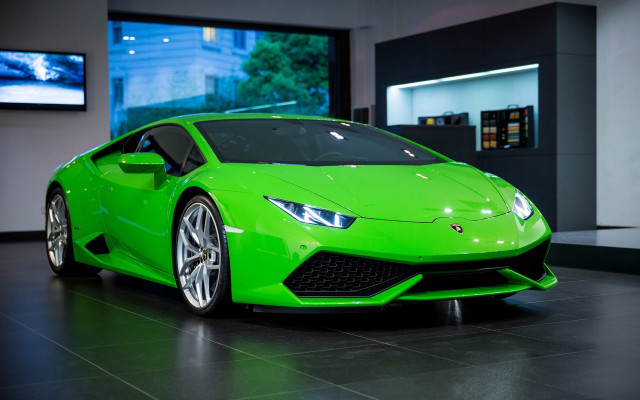 Green lamb car showroom 3d free wallpaper for desktop - medium preview image
