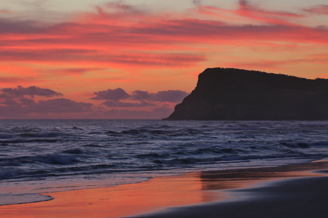 Sunset beach rock red sky free wallpaper for desktop - medium preview image