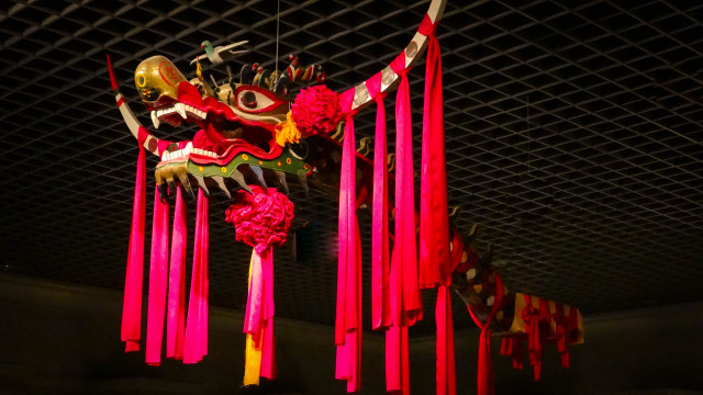 Dragon ceiling red ribbons cloisonnism free wallpaper for desktop - medium preview image