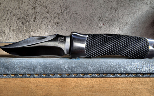 Knife table metal handle black free wallpaper for desktop - medium preview image