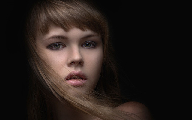 Long hair portrait black background free wallpaper for desktop - medium preview image