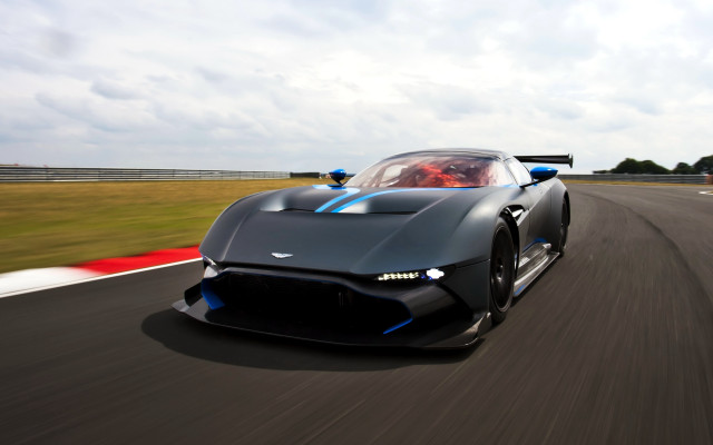 Car race track sky clouds free wallpaper for desktop - medium preview image