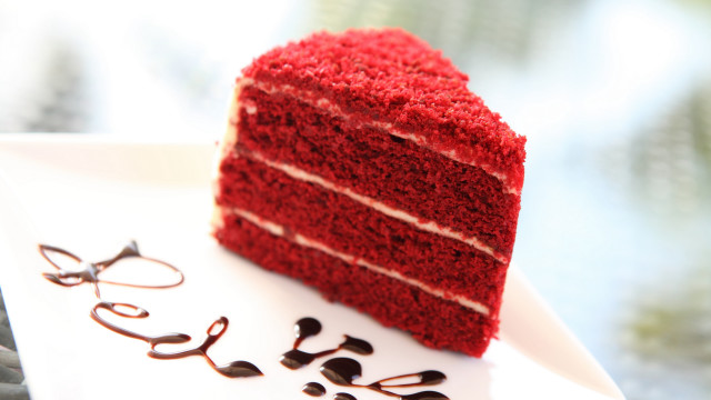 Red cake chocolate fork rococo free wallpaper for desktop - medium preview image