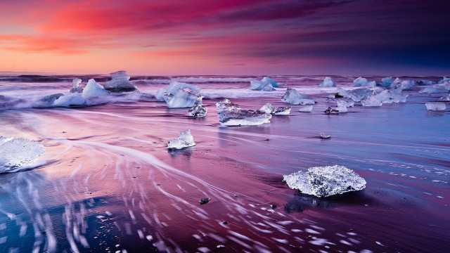 Beach icebergs waves sunset pink free wallpaper for desktop - medium preview image