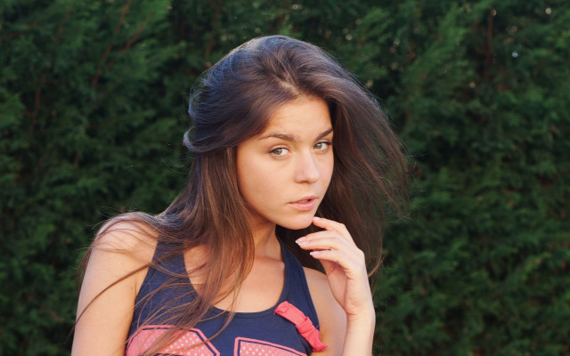 Woman long hair bush outdoors free wallpaper for desktop - medium preview image