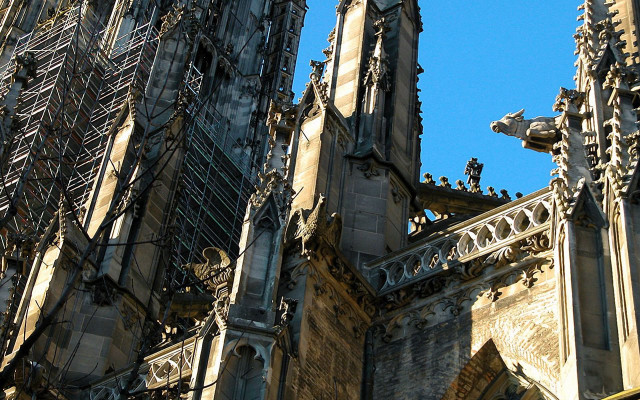 Large cathedral clock tower scaffolding free wallpaper for desktop - medium preview image