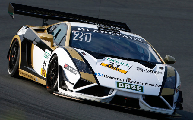 White gold racecar number side free wallpaper for desktop - medium preview image